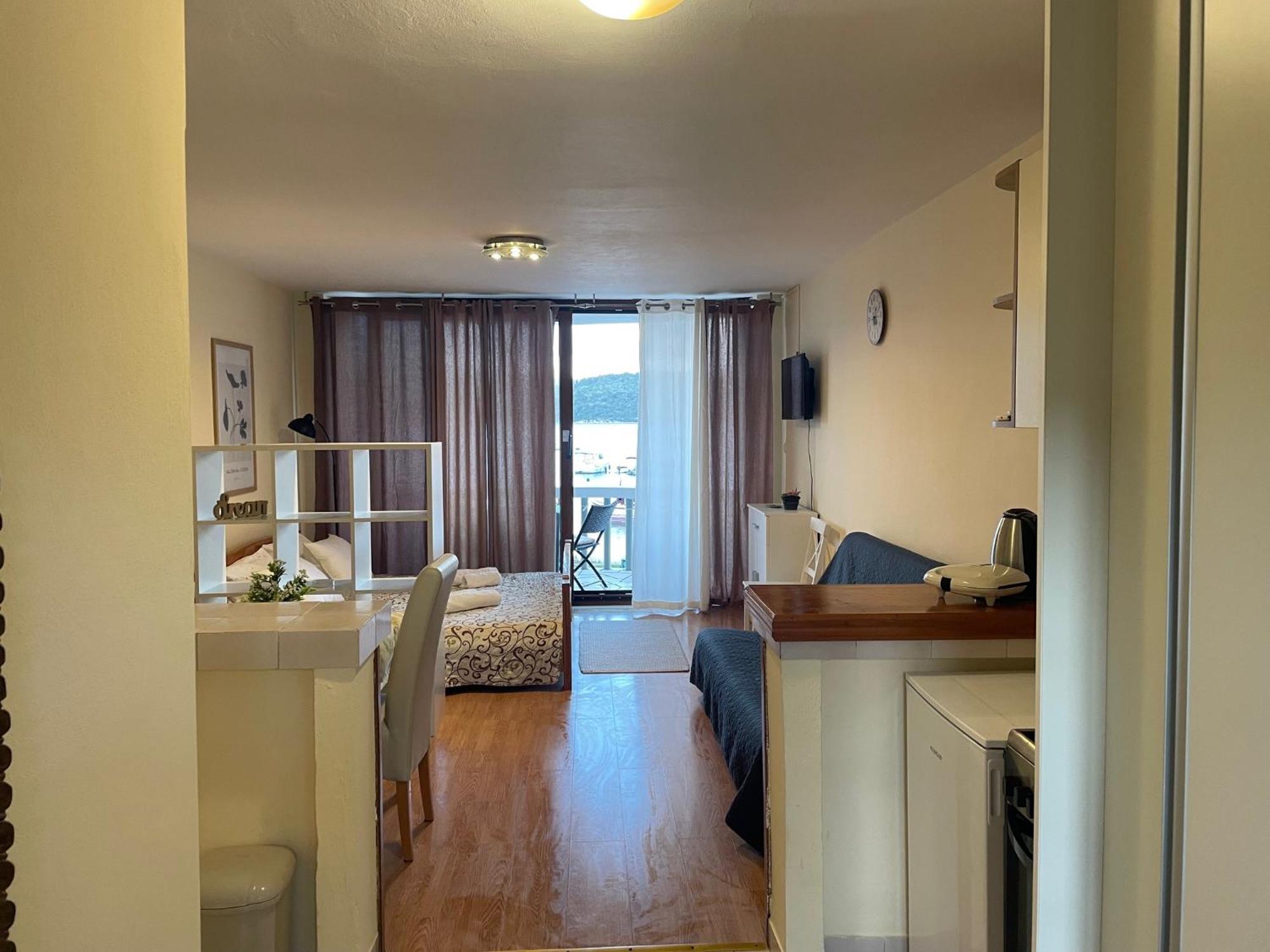 Apartments Ana By The Sea Lumbarda Zewnętrze zdjęcie